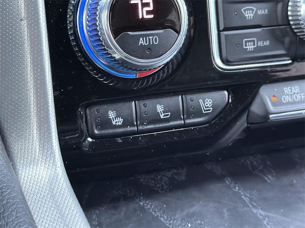 used 2021 GMC Yukon car, priced at $45,880