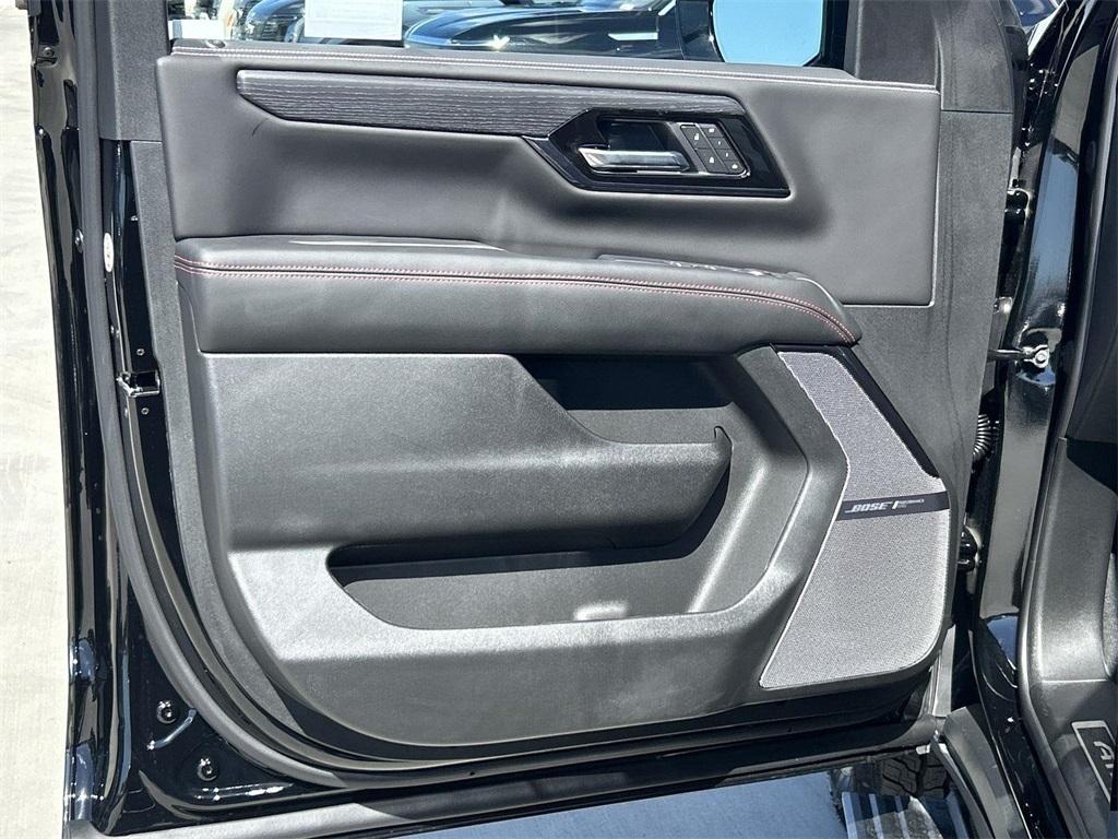 new 2025 GMC Yukon XL car, priced at $100,287