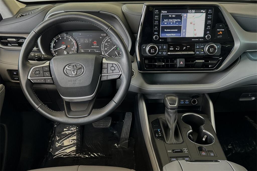 used 2022 Toyota Highlander car, priced at $38,000