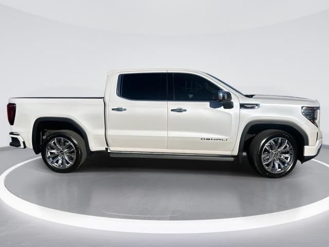 used 2022 GMC Sierra 1500 car, priced at $47,000