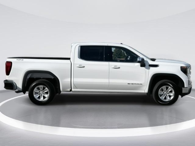 new 2024 GMC Sierra 1500 car, priced at $48,631