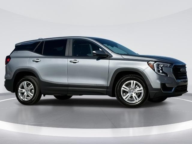 new 2024 GMC Terrain car, priced at $25,031