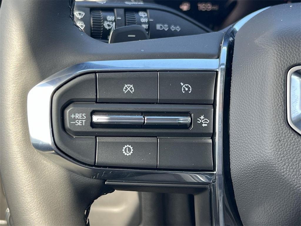 new 2025 GMC Yukon XL car, priced at $87,284
