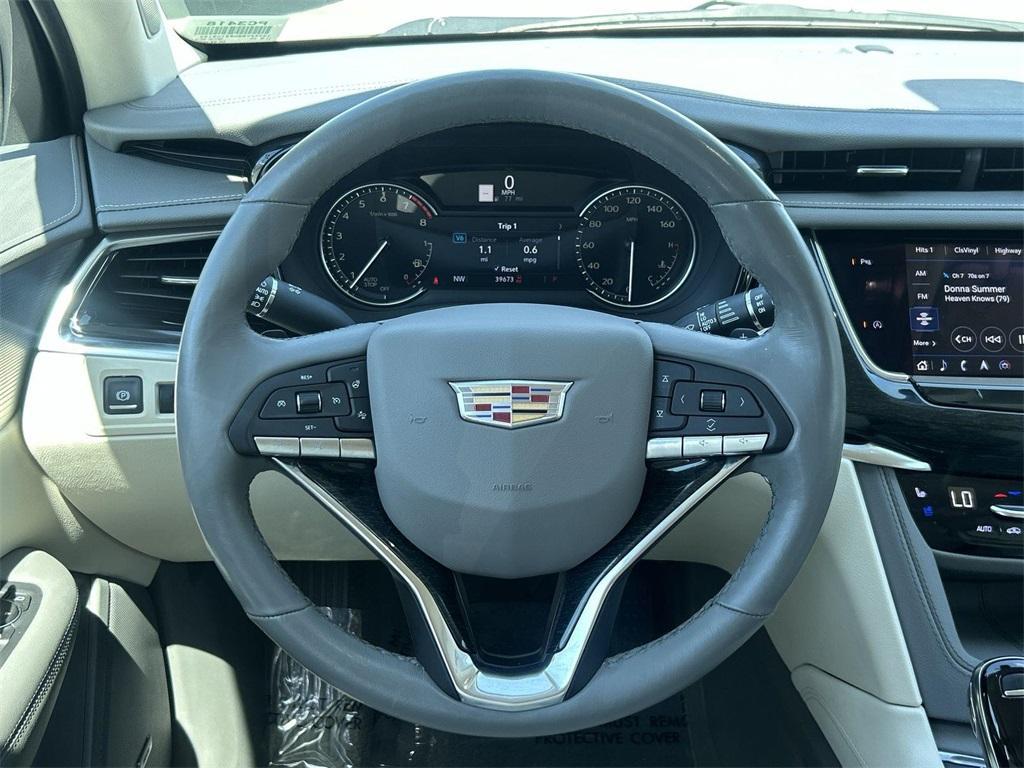 used 2023 Cadillac XT6 car, priced at $36,477