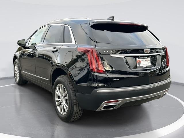 used 2022 Cadillac XT5 car, priced at $29,000