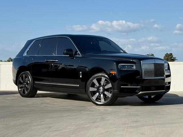 used 2022 Rolls-Royce Cullinan car, priced at $296,000