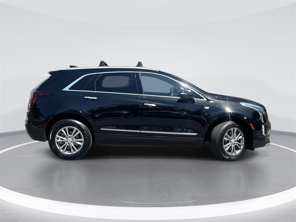 used 2022 Cadillac XT5 car, priced at $30,277
