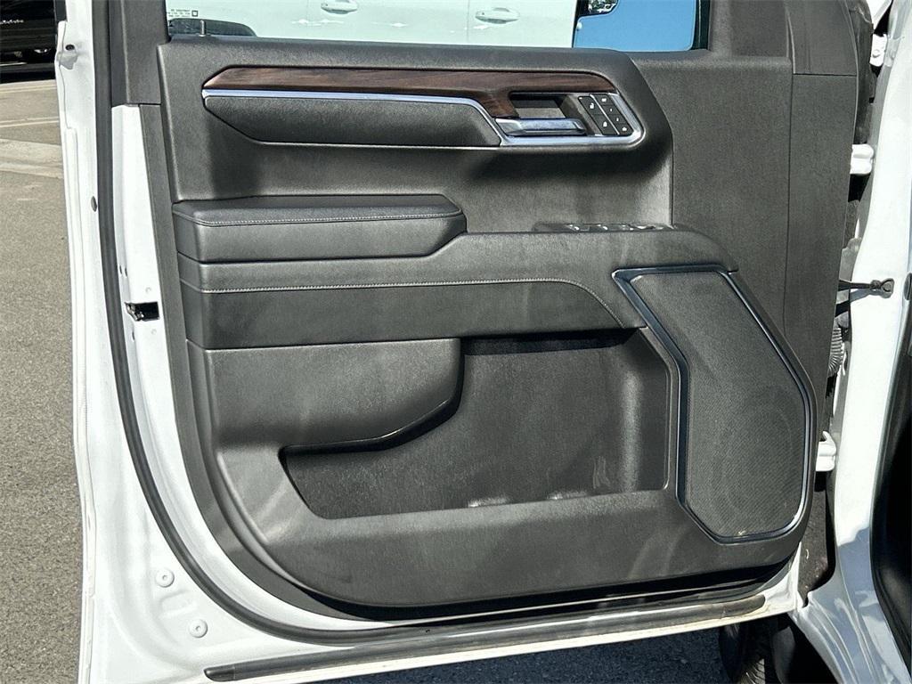 used 2024 GMC Sierra 1500 car, priced at $40,310