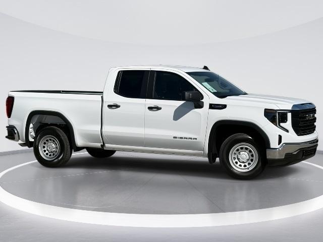 new 2025 GMC Sierra 1500 car, priced at $32,576