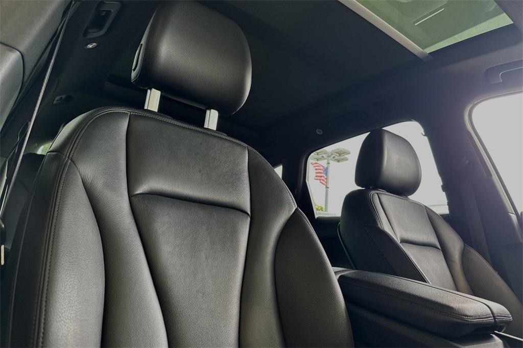 used 2018 Audi Q7 car, priced at $20,000