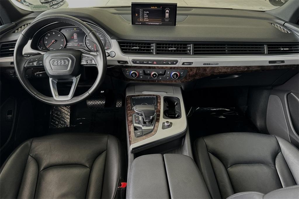 used 2018 Audi Q7 car, priced at $20,000