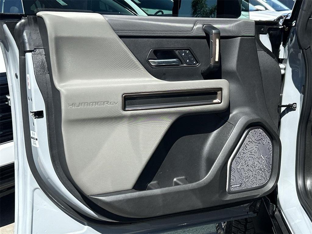 new 2025 GMC HUMMER EV SUV car, priced at $97,128