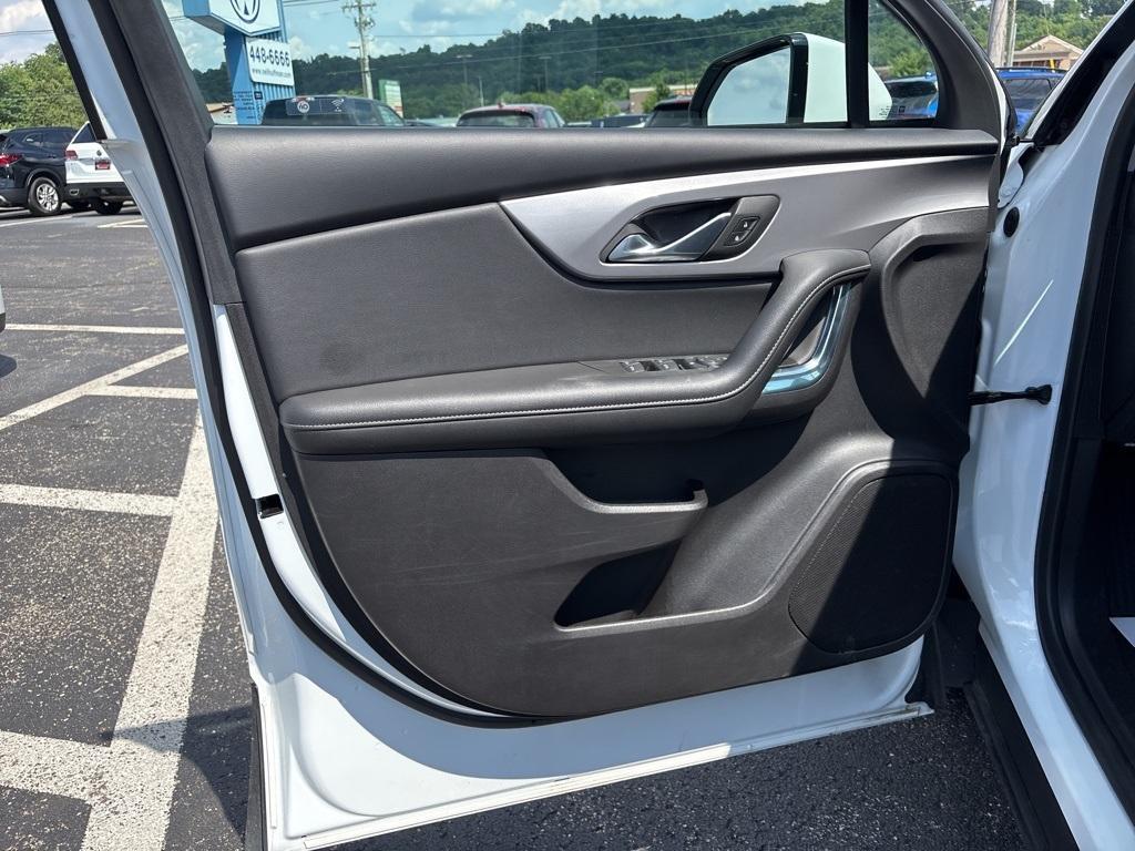 used 2024 Chevrolet Blazer car, priced at $29,269