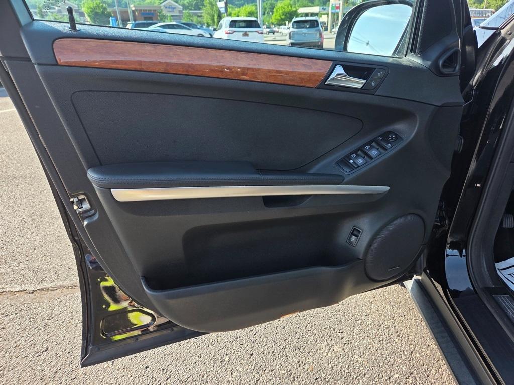 used 2008 Mercedes-Benz M-Class car, priced at $5,976