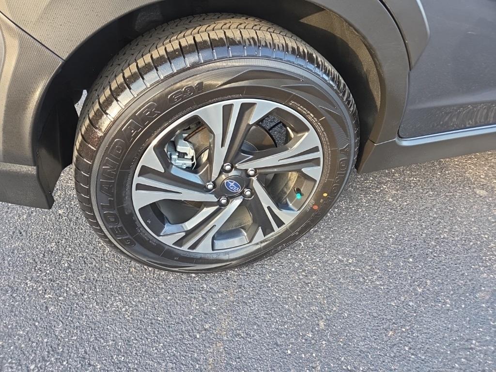 used 2025 Subaru Crosstrek car, priced at $27,879