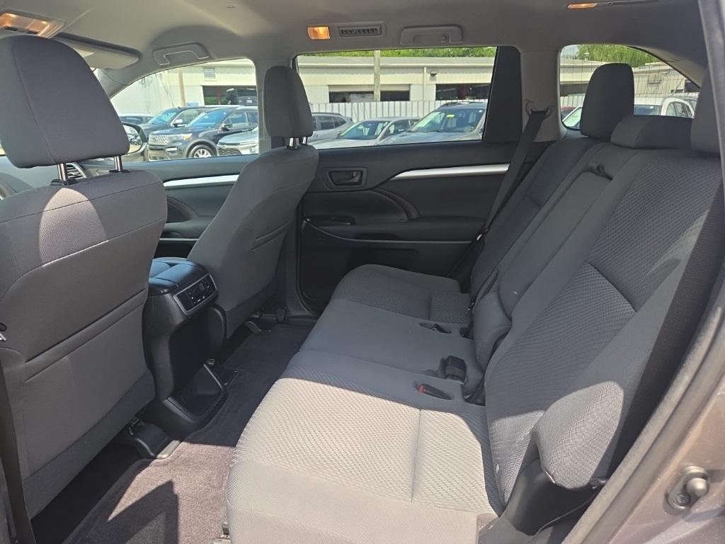 used 2015 Toyota Highlander car, priced at $12,845