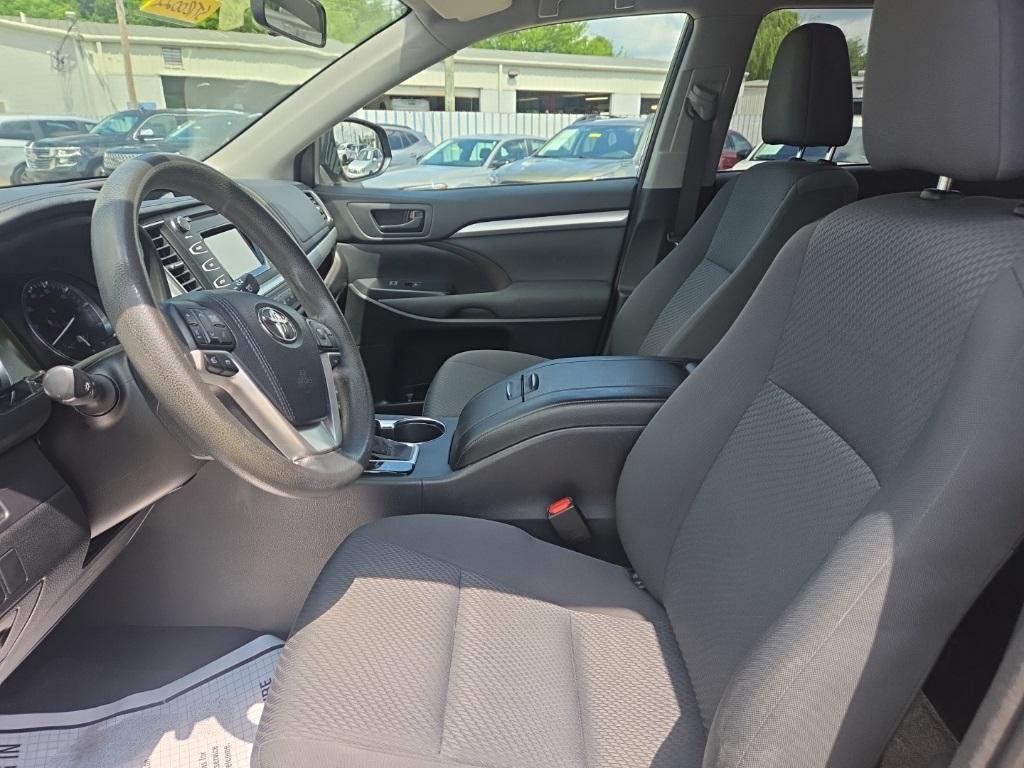 used 2015 Toyota Highlander car, priced at $12,845