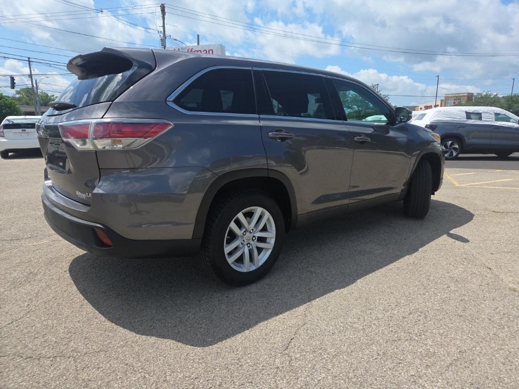 used 2015 Toyota Highlander car, priced at $12,845