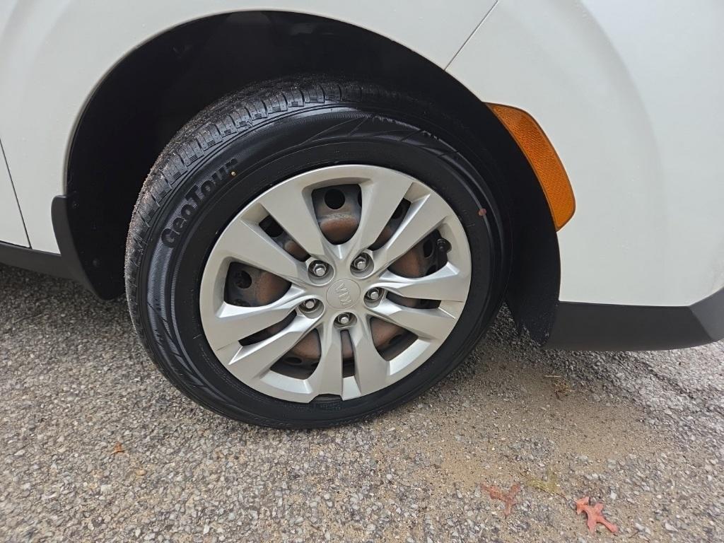 used 2021 Kia Soul car, priced at $13,142