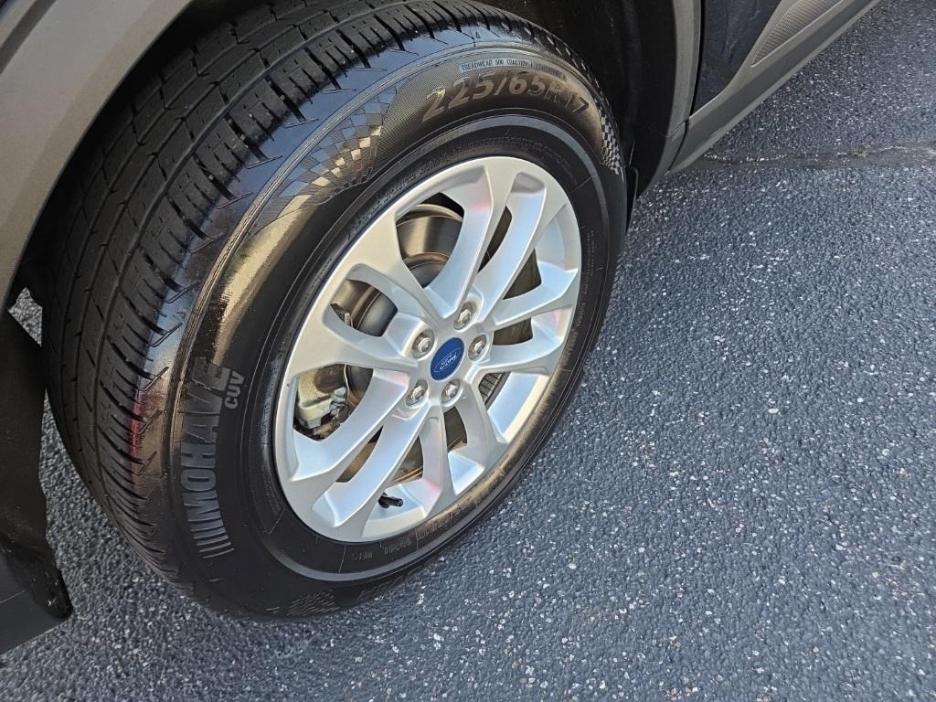 used 2021 Ford Escape car, priced at $17,744