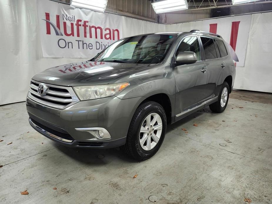 used 2011 Toyota Highlander car, priced at $6,495