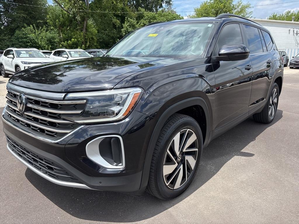 used 2024 Volkswagen Atlas car, priced at $31,000