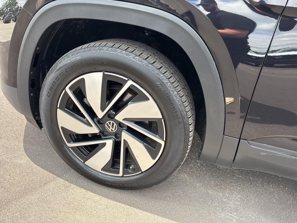 used 2024 Volkswagen Atlas car, priced at $31,000
