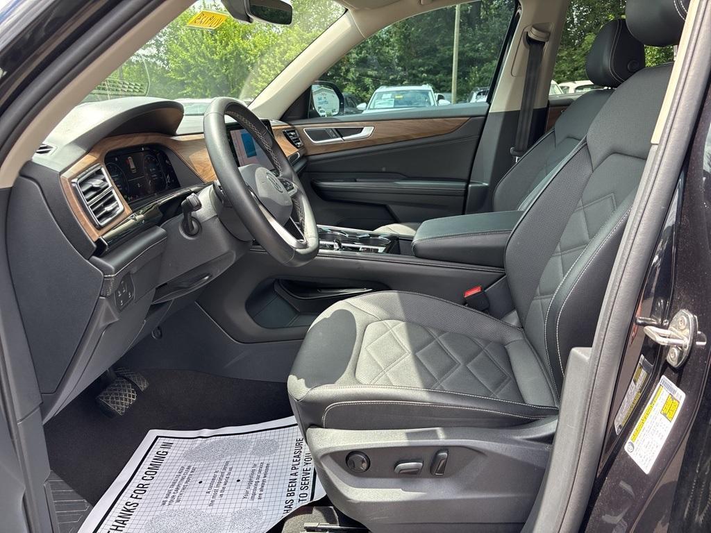 used 2024 Volkswagen Atlas car, priced at $31,000