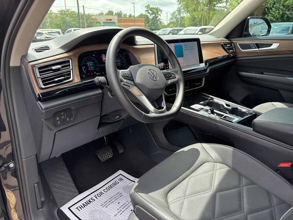 used 2024 Volkswagen Atlas car, priced at $31,000