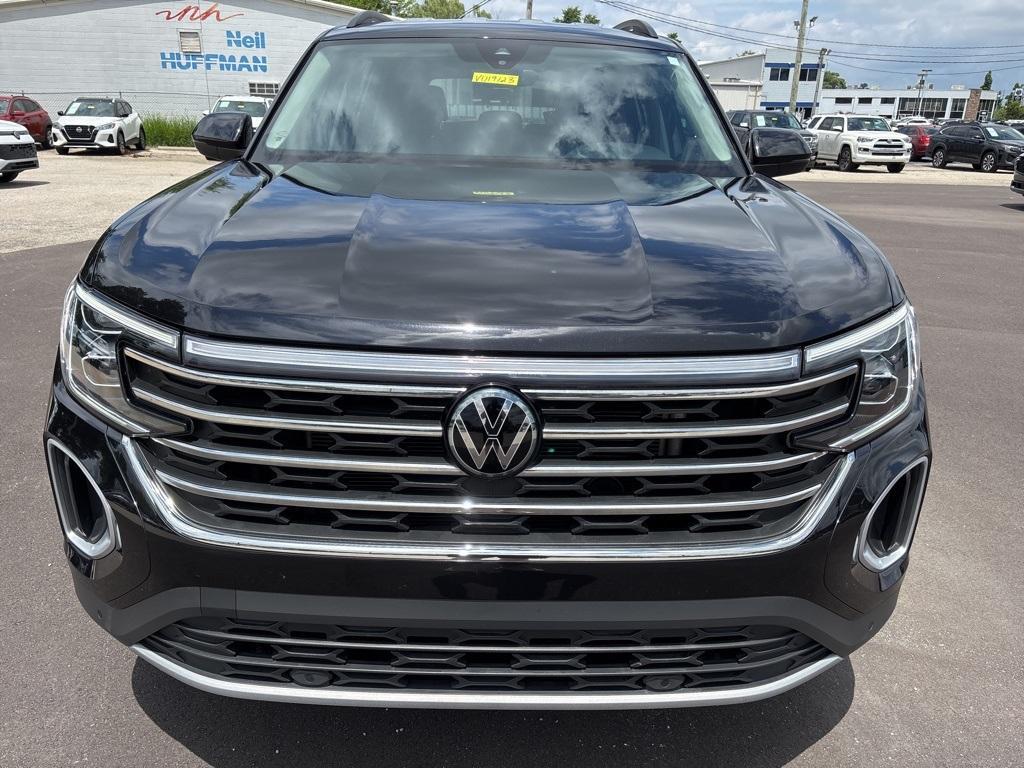 used 2024 Volkswagen Atlas car, priced at $31,000