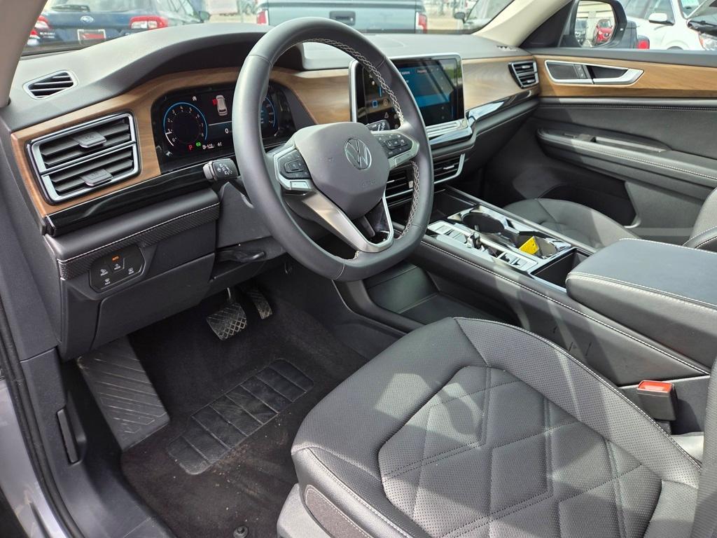 used 2024 Volkswagen Atlas car, priced at $35,713