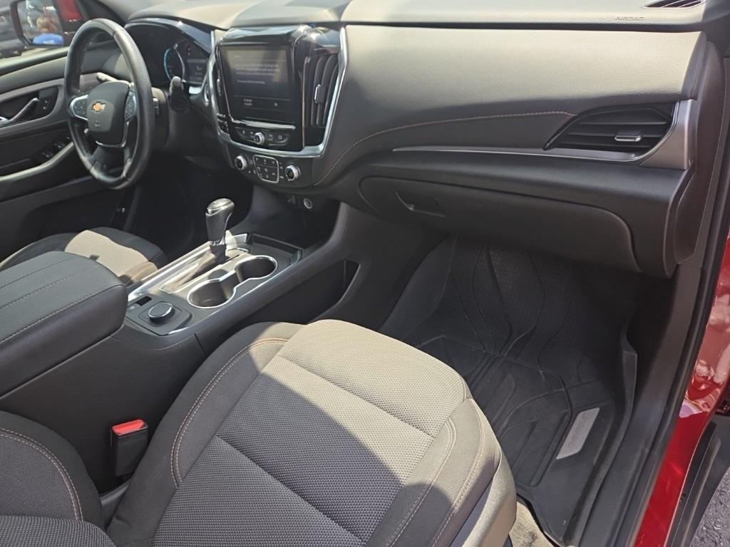 used 2020 Chevrolet Traverse car, priced at $23,105