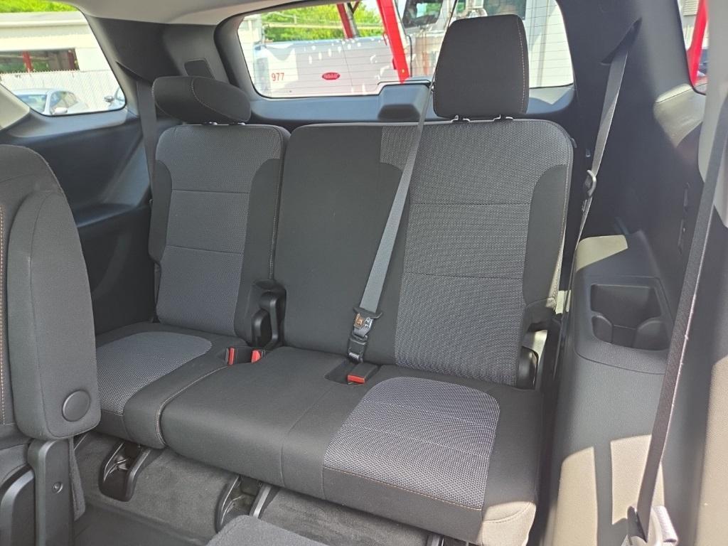 used 2020 Chevrolet Traverse car, priced at $23,105