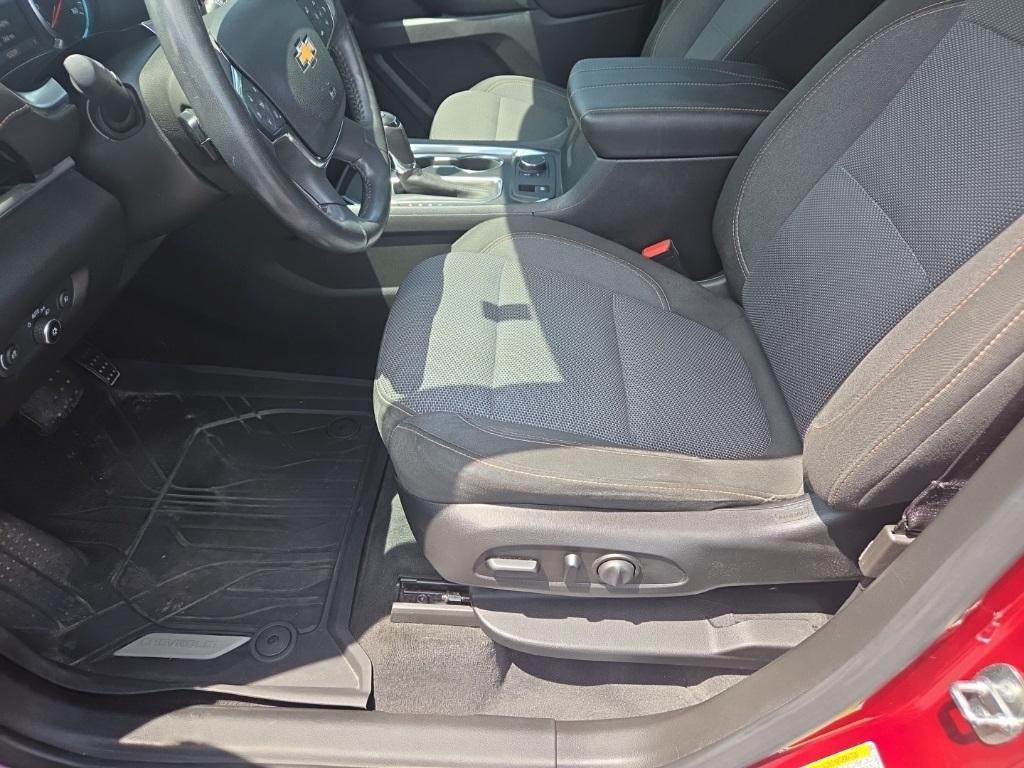 used 2020 Chevrolet Traverse car, priced at $23,105