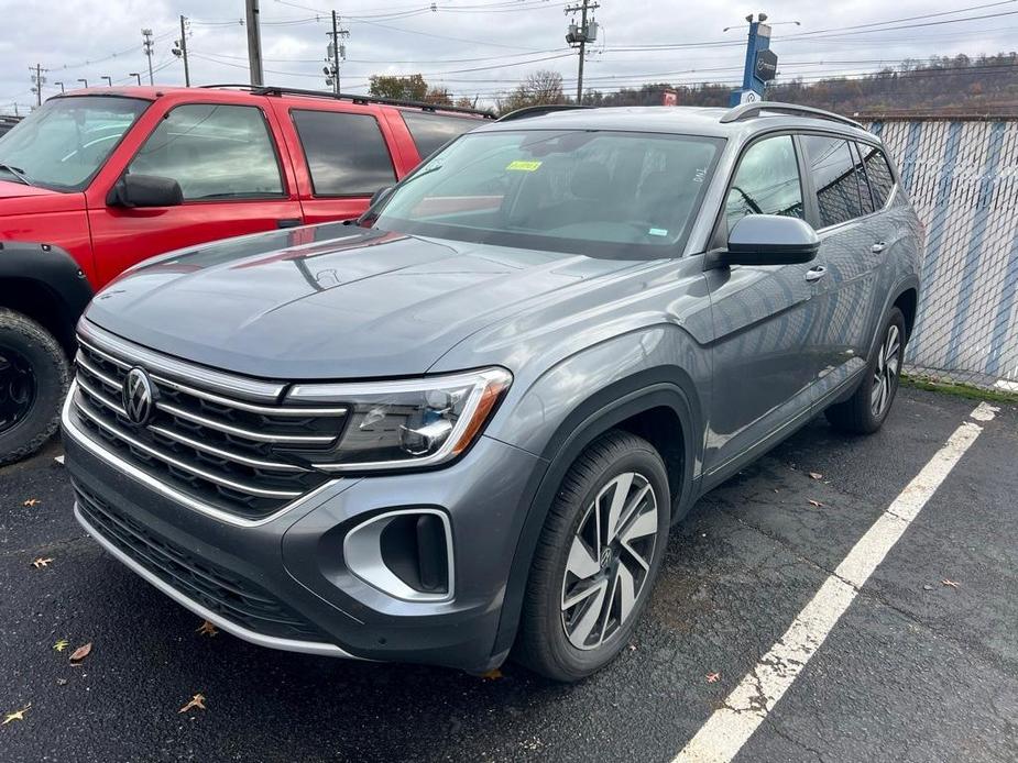 used 2024 Volkswagen Atlas car, priced at $33,871