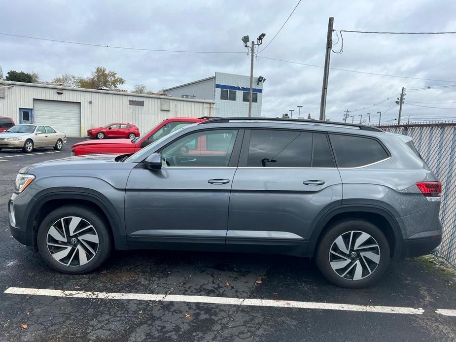 used 2024 Volkswagen Atlas car, priced at $33,871