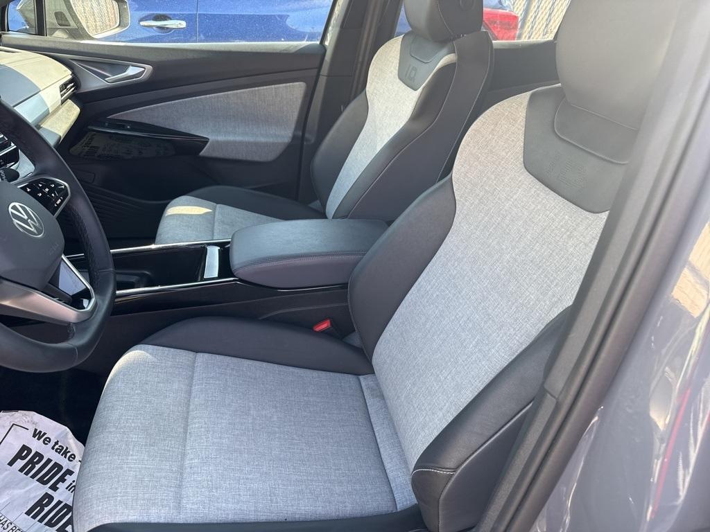 used 2024 Volkswagen ID.4 car, priced at $24,497