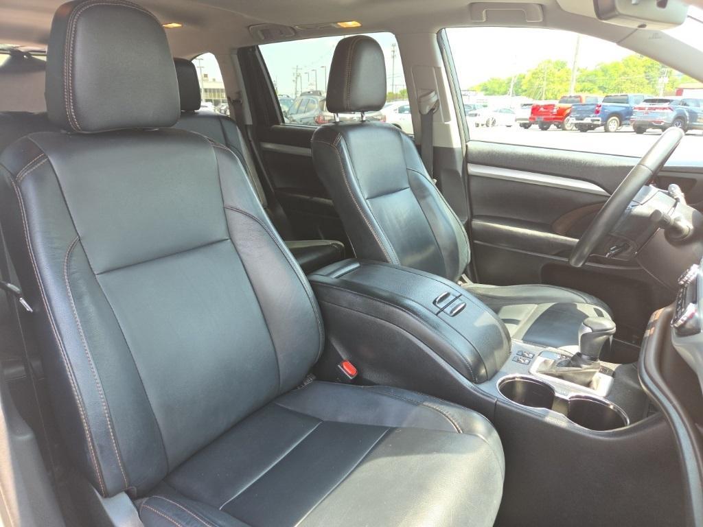 used 2017 Toyota Highlander car, priced at $20,750