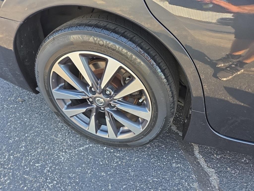 used 2016 Nissan Altima car, priced at $9,371