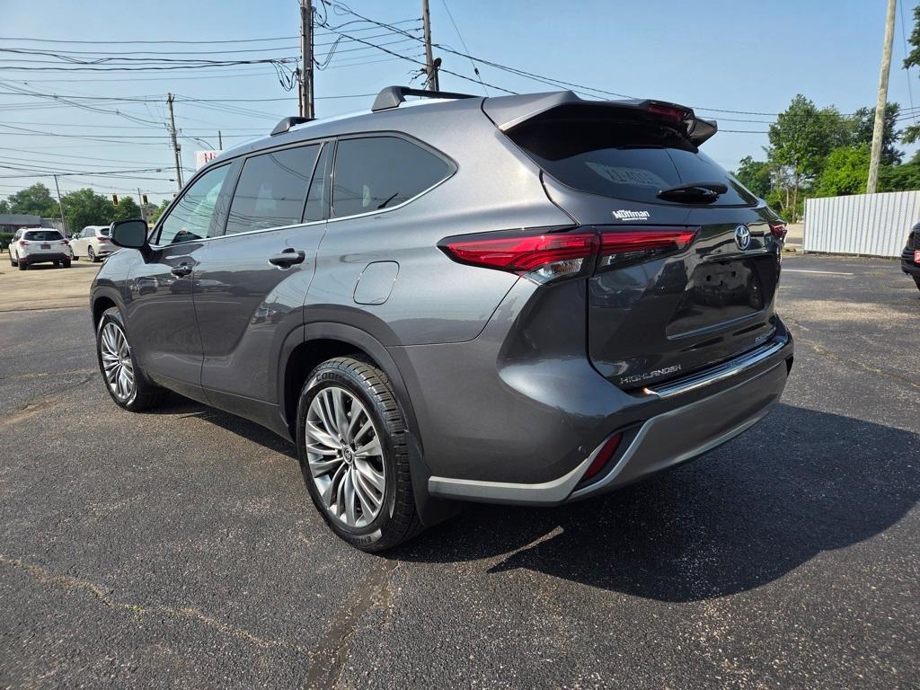 used 2021 Toyota Highlander car, priced at $36,975