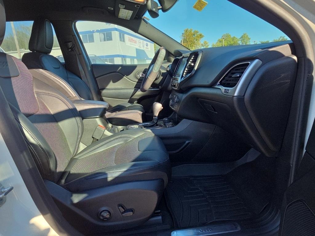 used 2019 Jeep Cherokee car, priced at $17,850