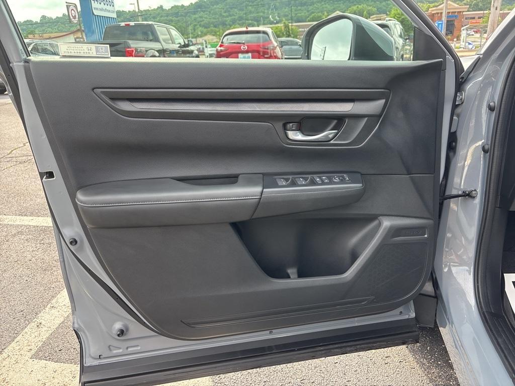 used 2024 Honda CR-V car, priced at $29,404
