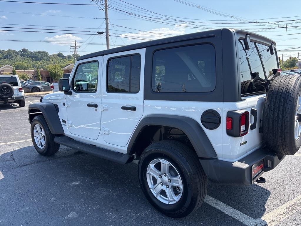 used 2022 Jeep Wrangler Unlimited car, priced at $28,787