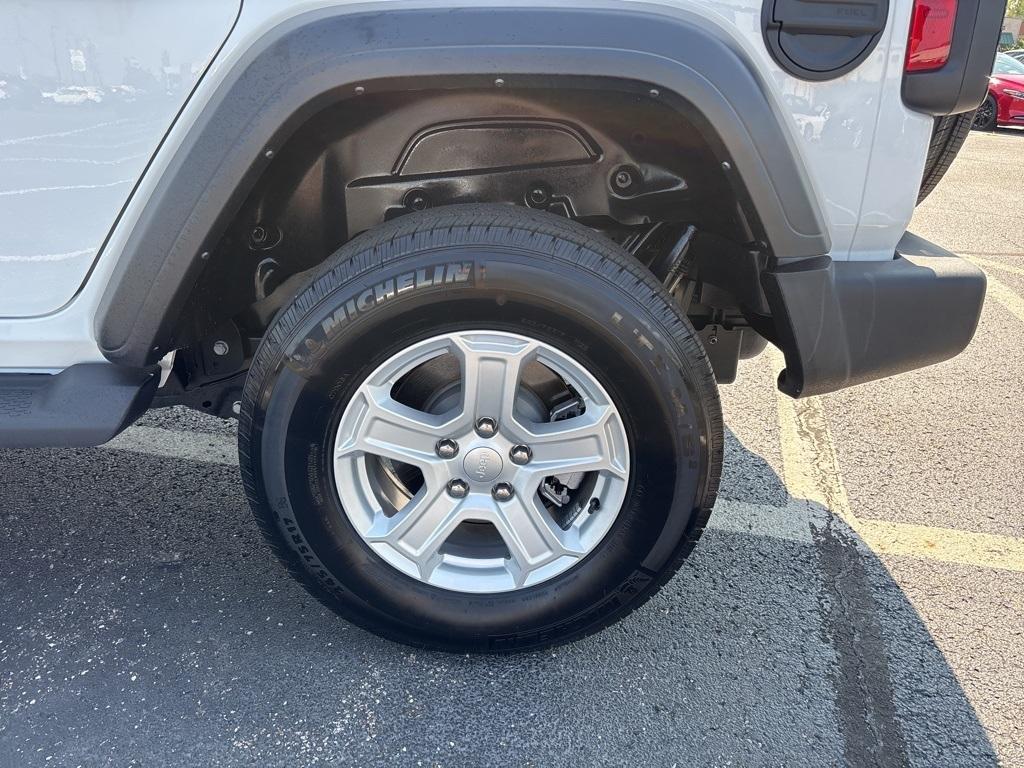 used 2022 Jeep Wrangler Unlimited car, priced at $28,787