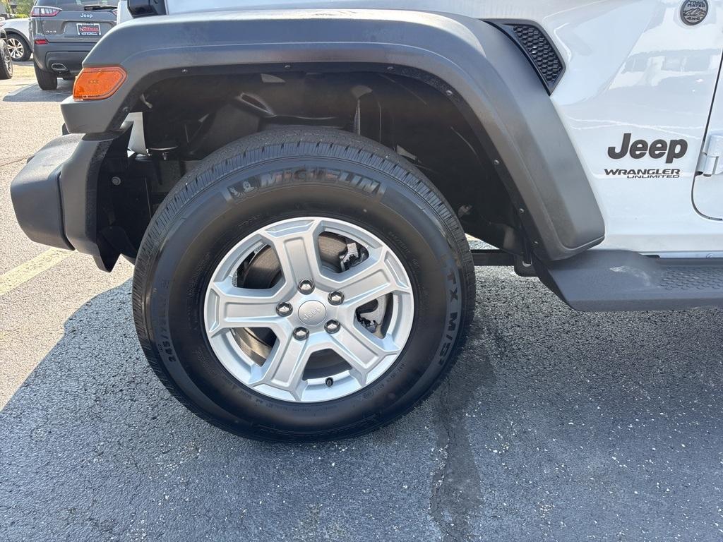 used 2022 Jeep Wrangler Unlimited car, priced at $28,787