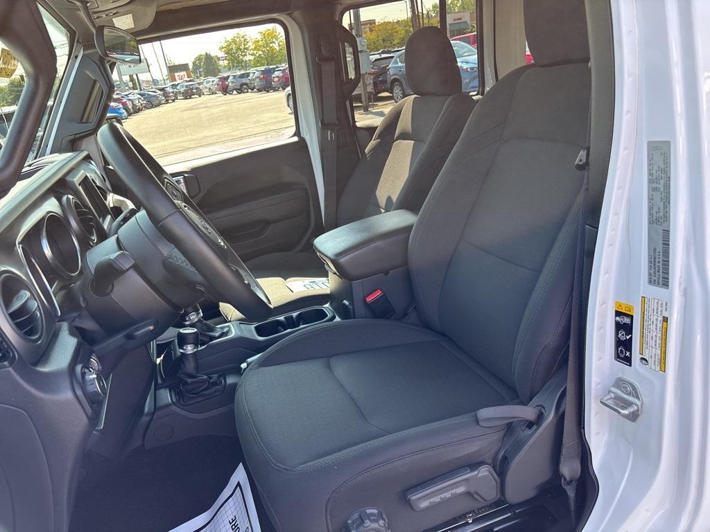 used 2022 Jeep Wrangler Unlimited car, priced at $28,787