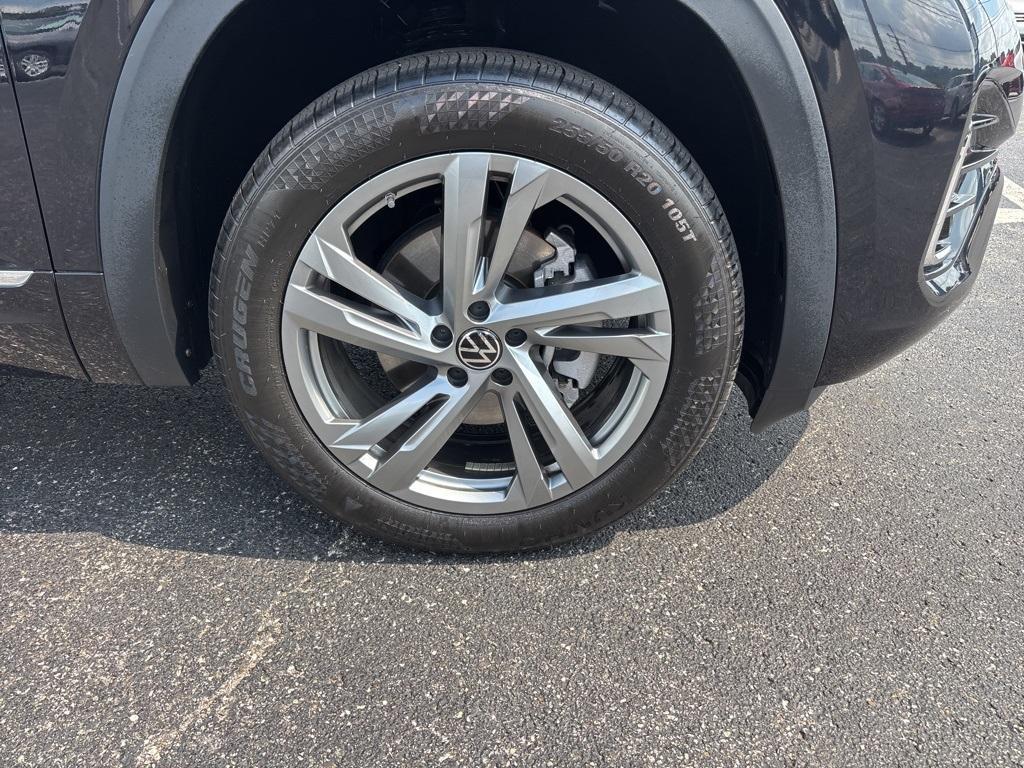 used 2024 Volkswagen Atlas Cross Sport car, priced at $39,284