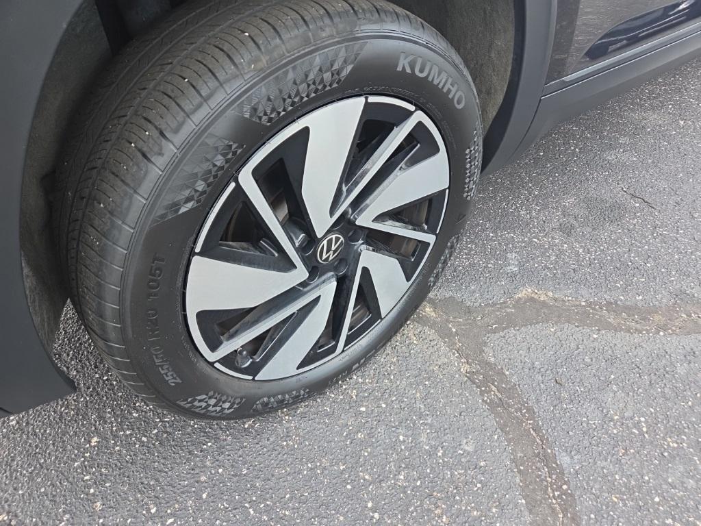 used 2024 Volkswagen Atlas car, priced at $31,536