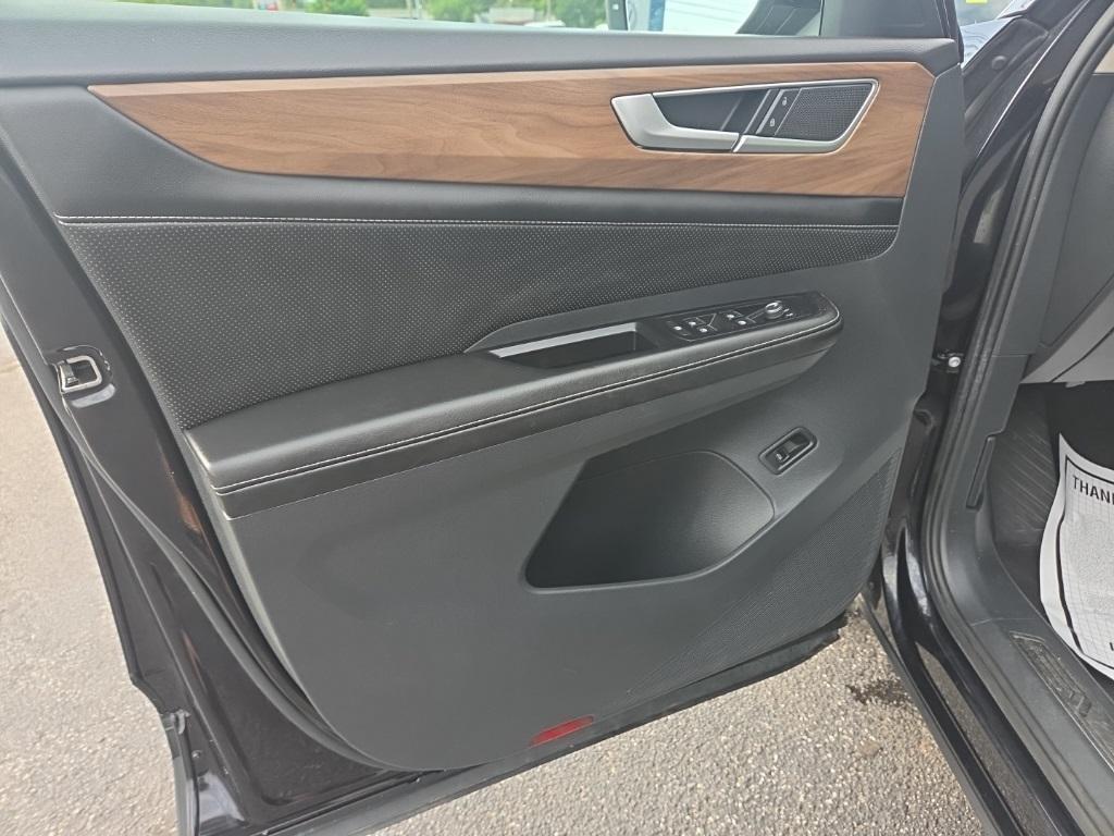 used 2024 Volkswagen Atlas car, priced at $31,536