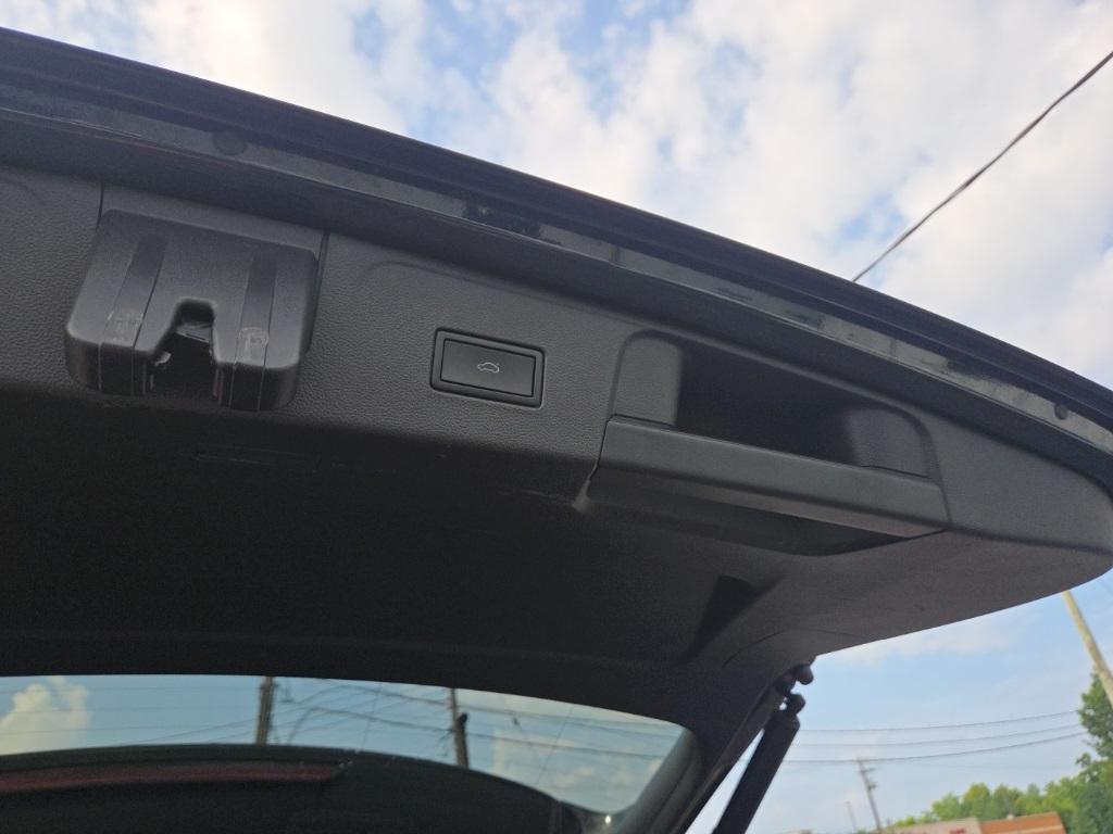 used 2024 Volkswagen Atlas car, priced at $31,536